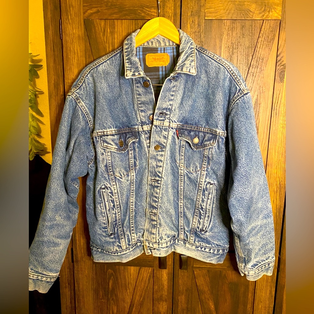 Vintage Levi's Blue and Black Plaid Lined Denim Jacket.